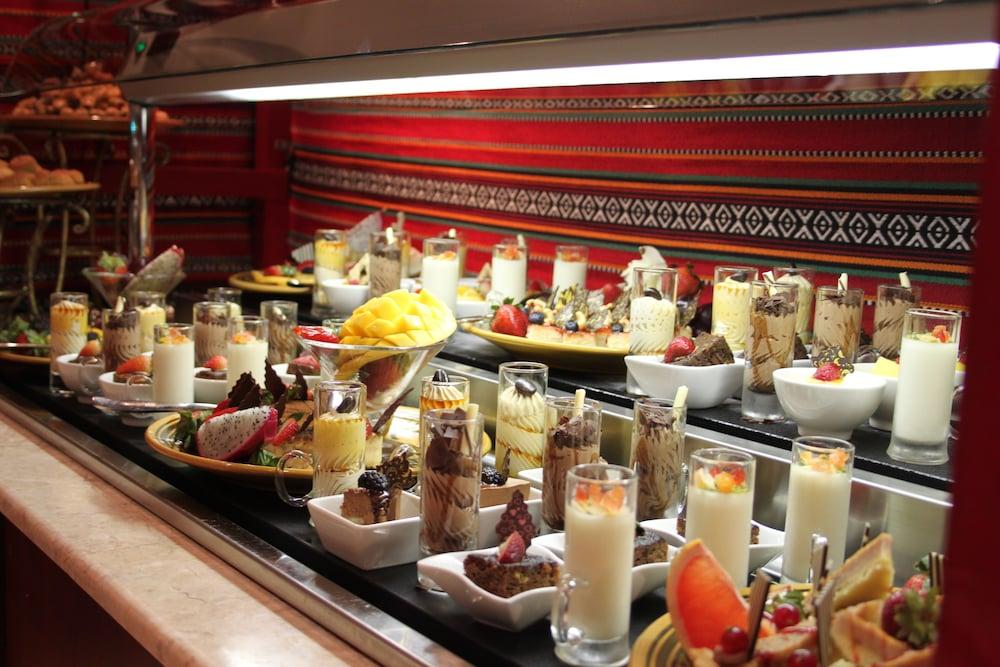 Ayla Hotel Ал Айн Екстериор снимка