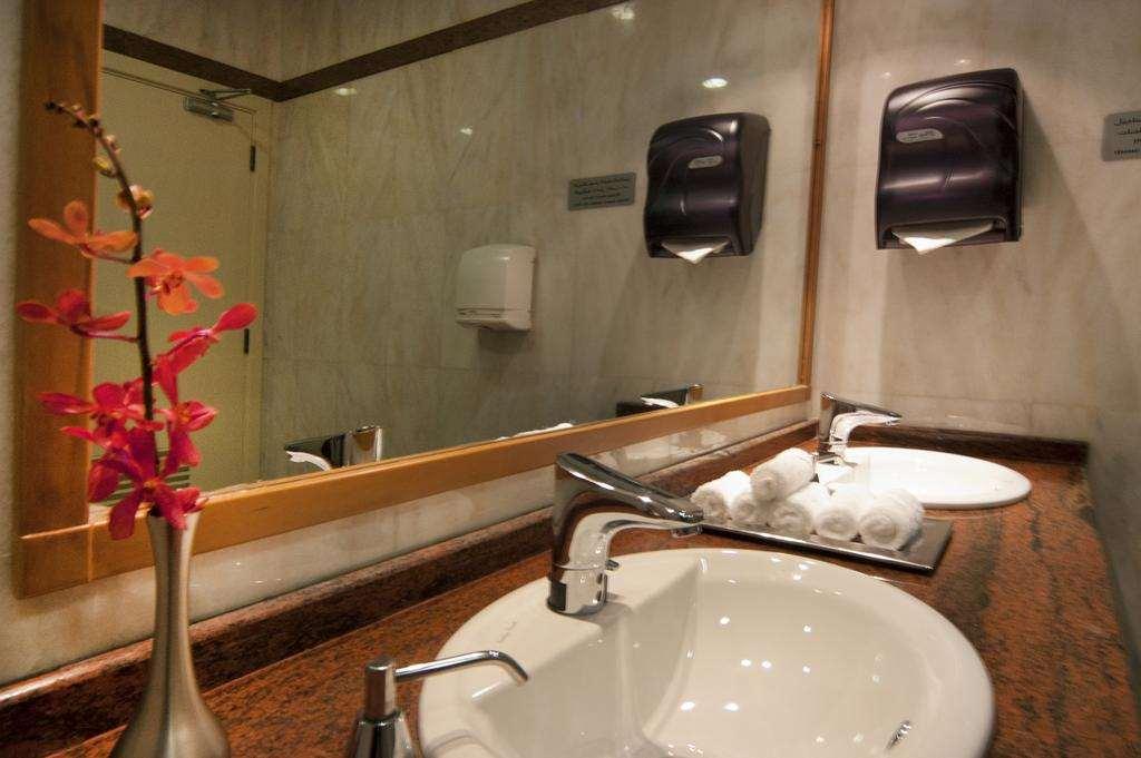 Ayla Hotel Ал Айн Стая снимка