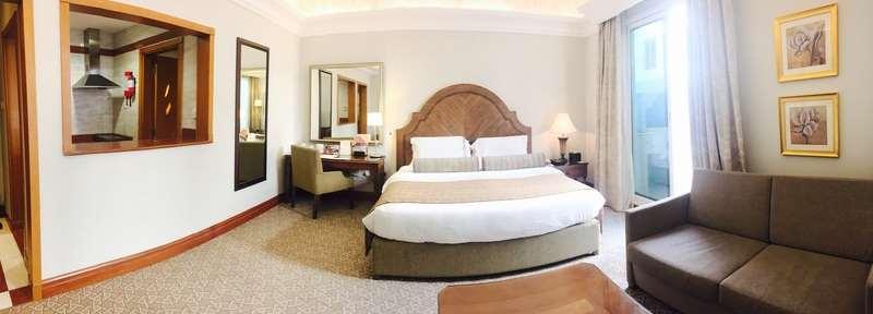 Ayla Hotel Ал Айн Стая снимка