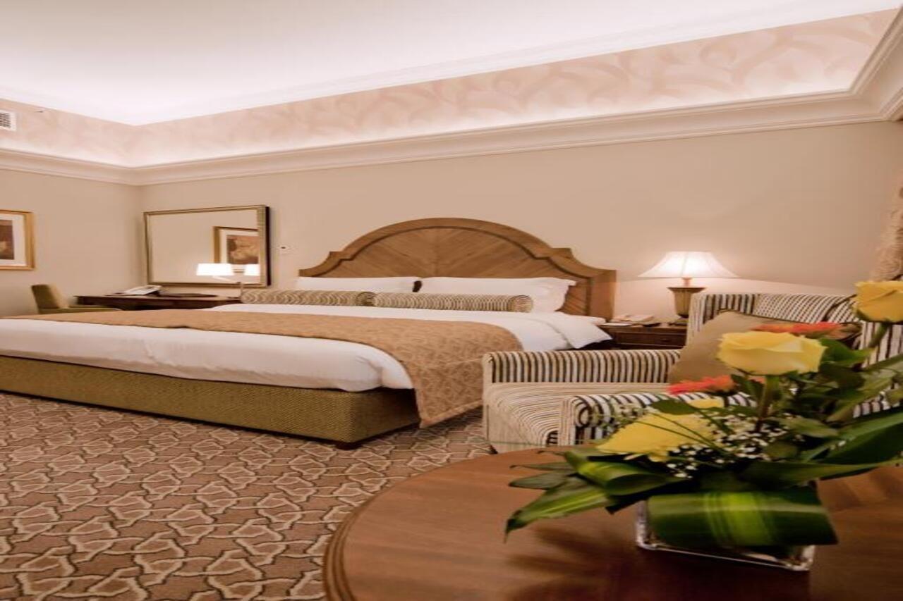 Ayla Hotel Ал Айн Екстериор снимка