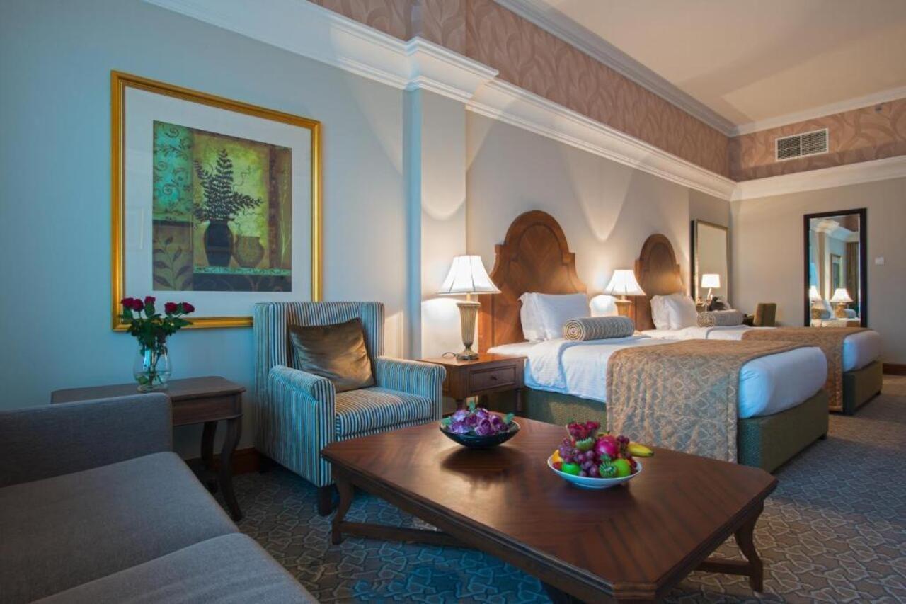 Ayla Hotel Ал Айн Екстериор снимка