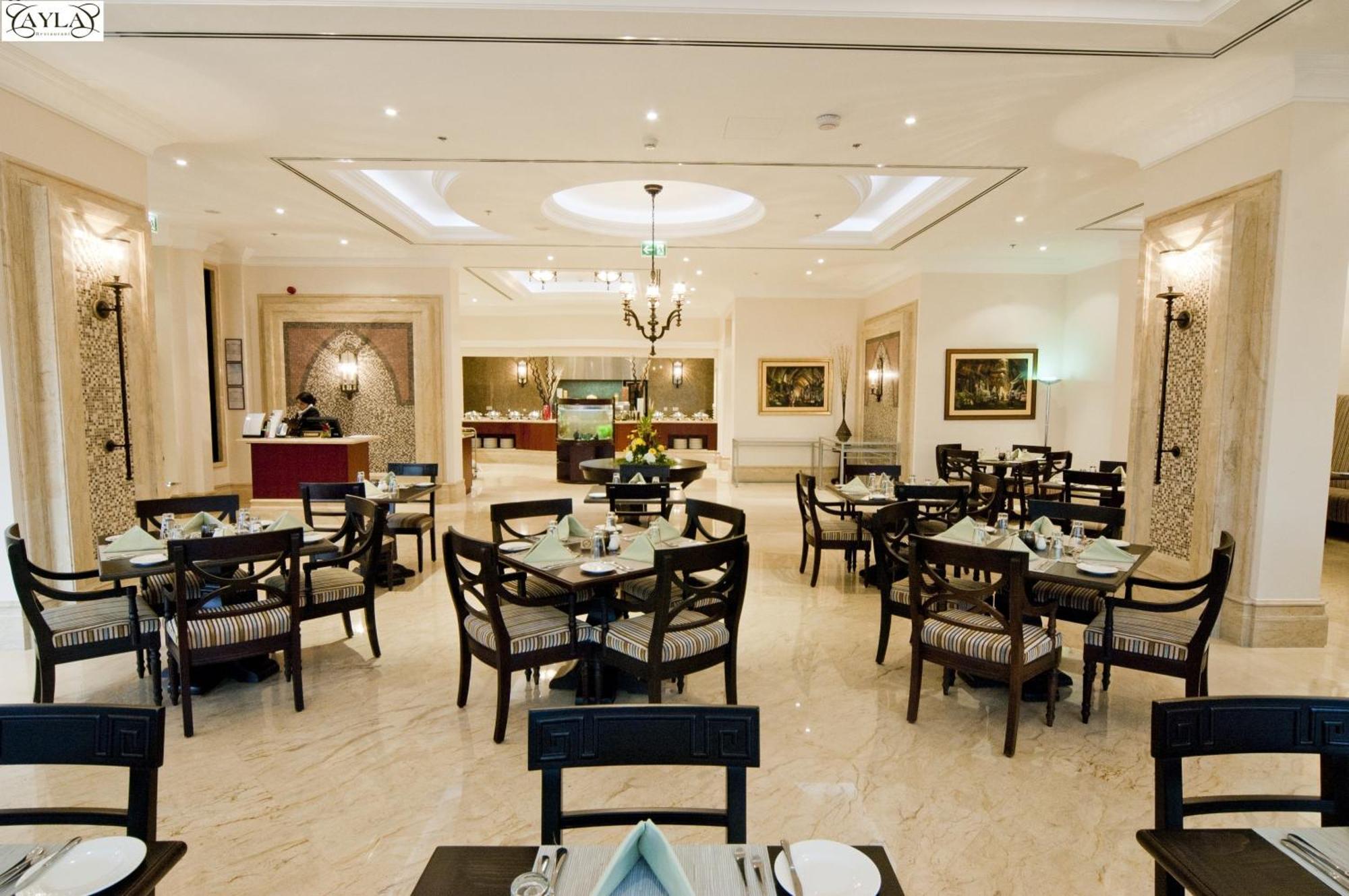 Ayla Hotel Ал Айн Екстериор снимка