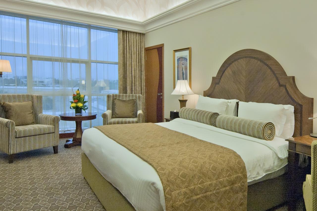 Ayla Hotel Ал Айн Екстериор снимка