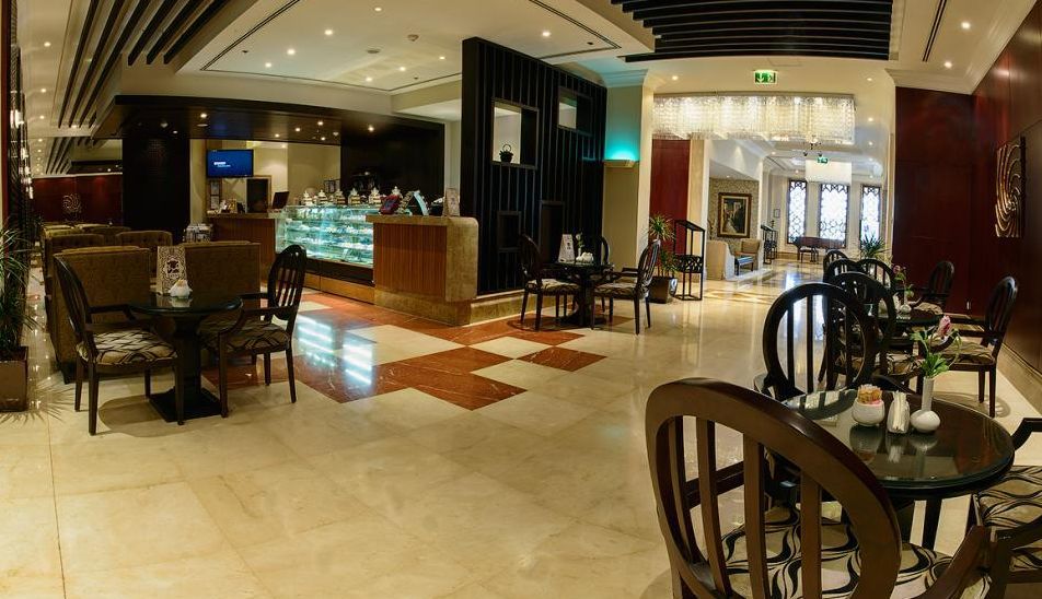 Ayla Hotel Ал Айн Екстериор снимка